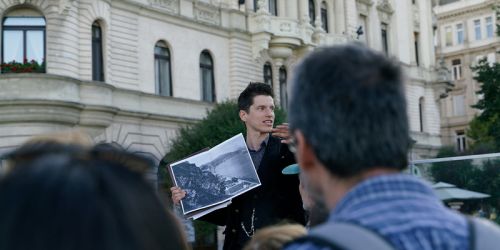 Vascsipkék csodái - A pesti kovácsoltvasművesség legszebb darabjai / Görbe Márk tematikus sétája